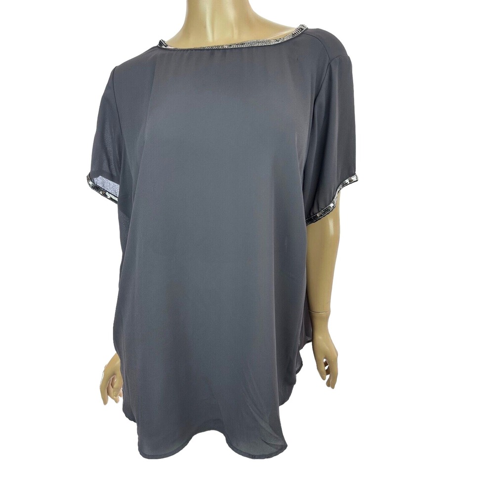 Torrid Dark Gray Pullover Blouse Top Sz 1X Sequins &Beads Polyester Short Sleeve